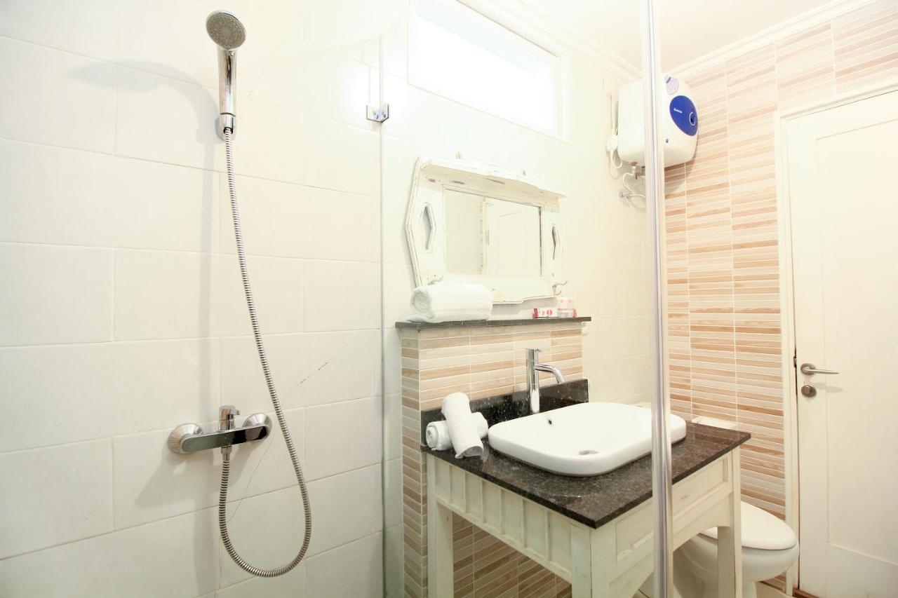 Oyo 204 Blessing Residence Surabaja Zewnętrze zdjęcie